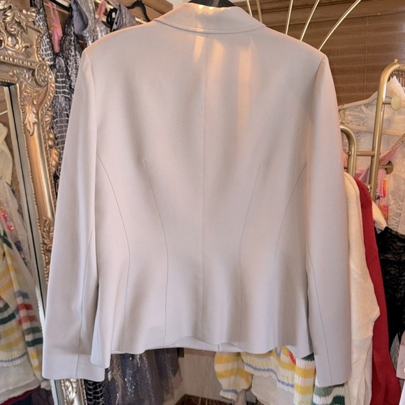 100% Authentic MUGLER, Made In France, Oat Blazer Size 46
$295/$1020 - Picture 3 of 7